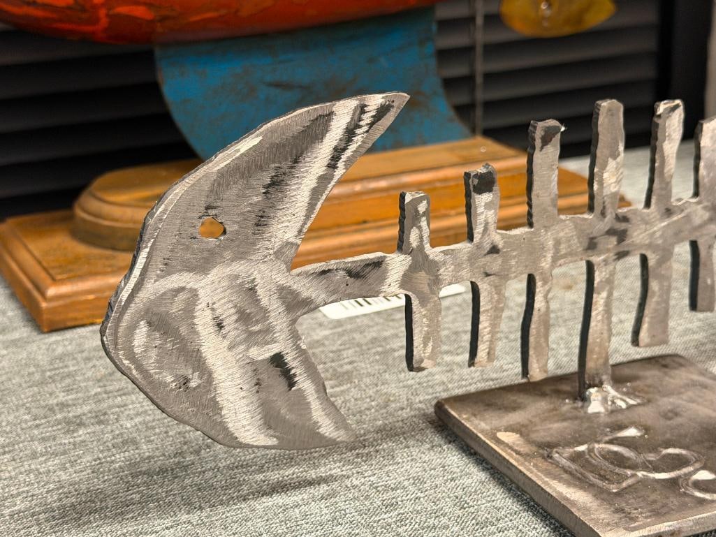 SEAN KELLY RENO, NV IRON WORKER / ARTIST HAND CRAFTED METAL SCULPTURE TITLED DOWN2AWIRE DATED 2004 - 3