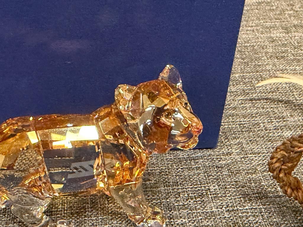 SWAROVSKI CRYSTAL SCS 2010 ANNUAL EDITION STANDING TIGER CUB DESIGNED BY ELISABETH ADAMER - 3