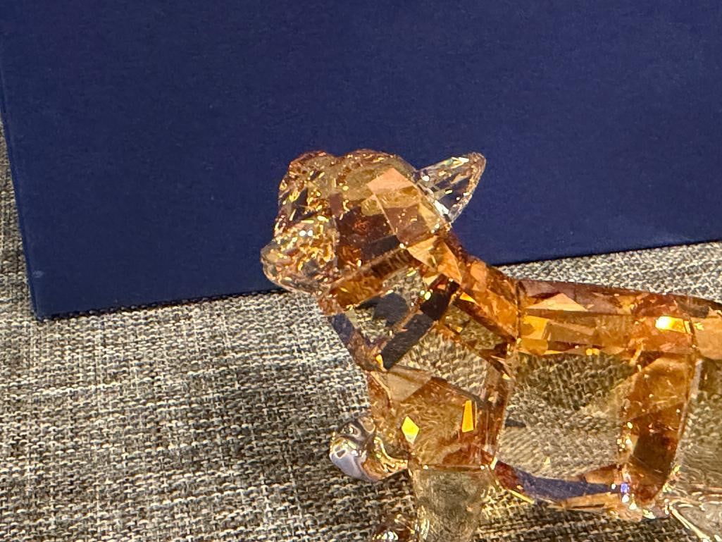 SWAROVSKI CRYSTAL SCS 2010 ANNUAL EDITION STANDING TIGER CUB DESIGNED BY ELISABETH ADAMER - 5