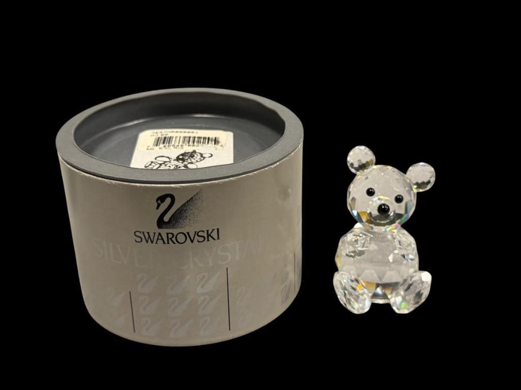SWAROVSKI CRYSTAL KRIS BEAR FIGURINE NO. 7637NR0001: FACETED SITING BEAR FIGURINE WITH BLACK EYES, IN MINT CONDITION WITH ORIGINAL BOX, NO DAMAGE OR REPAIR 2 1/8" H