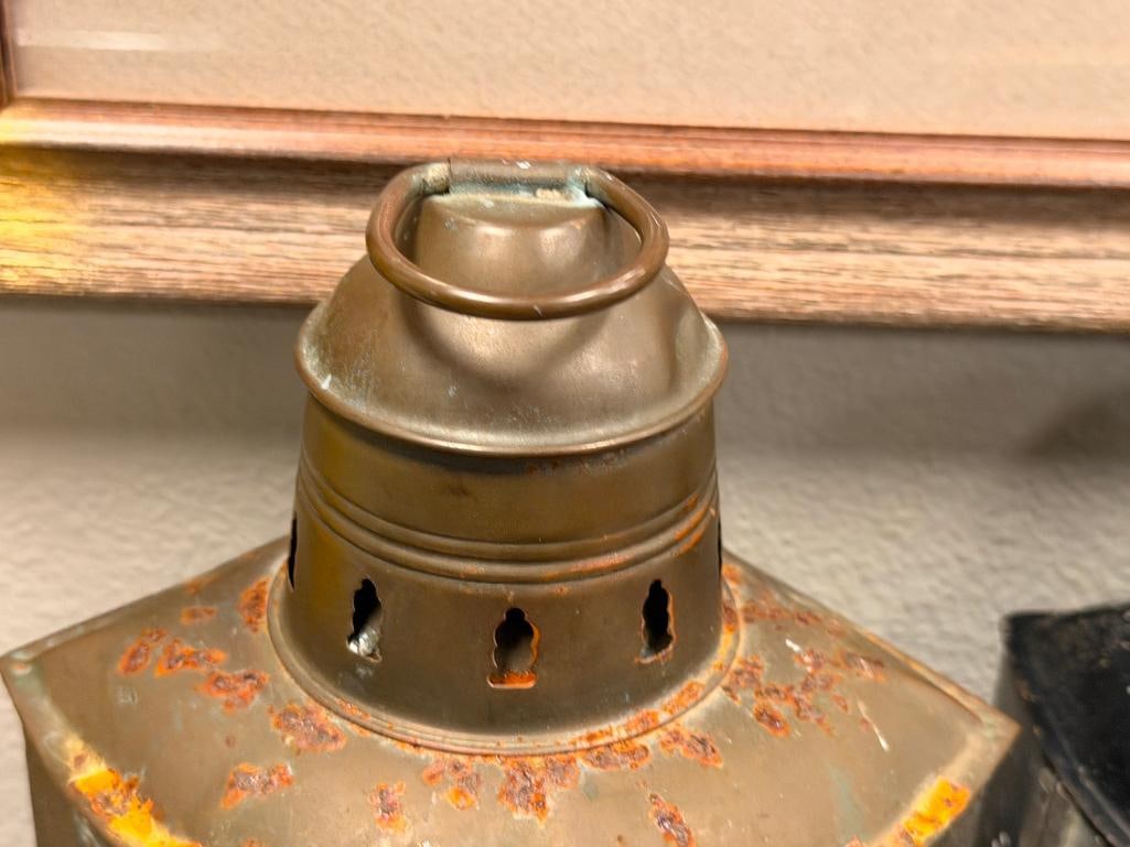 VINTAGE NAUTICAL BRASS SHIP LANTERNS ONE IS MADE BY PERKINS WITH RIBBED GLASS SHADE - 4