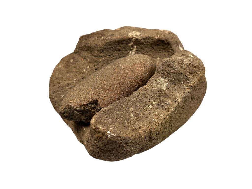 PRIMITIVE NATIVE AMERICAN ARTIFACT METATE AND MANO / MORTAR AND PESTLE (1 of 8)