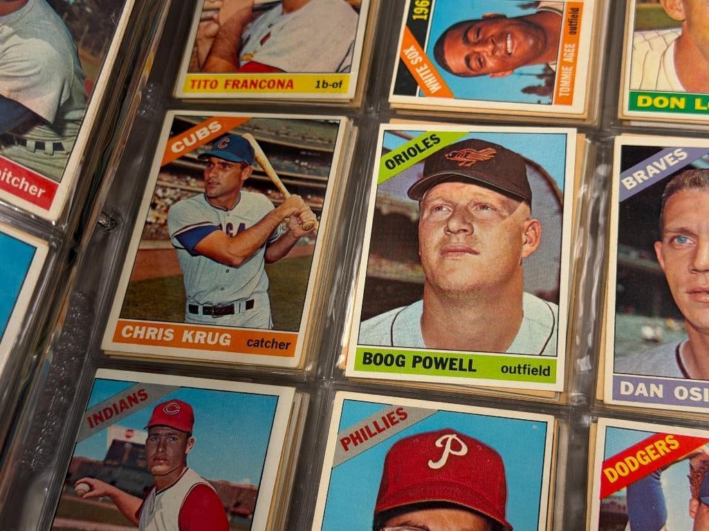 1966 TOPPS BASEBALL CARD SET NEAR COMPLETE WITH MANY HALL OF FAMERS / STARS / ROOKIES - 13