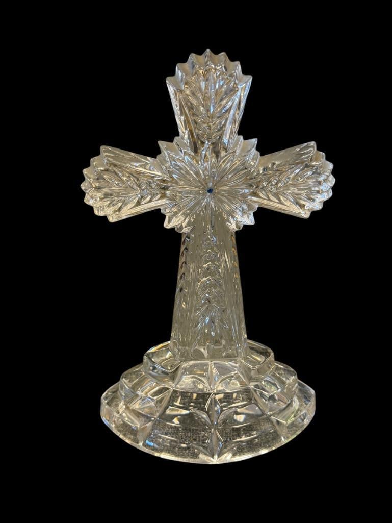 LENOX JEWELED CRYSTAL CROSS INSPIRATIONAL COLLECTION MADE IN GERMANY: STYLIZED CROSS ON OBLONG STEPPED BASE, WATERMARK ON THE BOTTOM 7 1/2" H