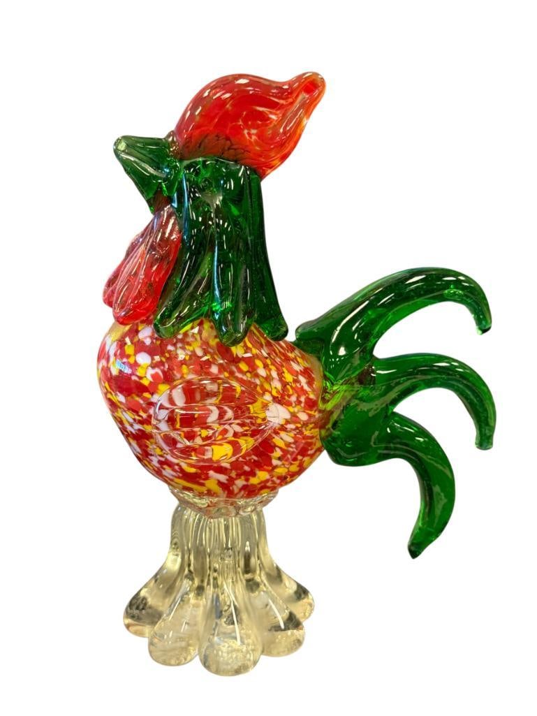 HAND BLOWN ART GLASS ROOSTER: RED AND GREEN ART GLASS ROOSTER WITH CLEAR GLASS FEET 8" H