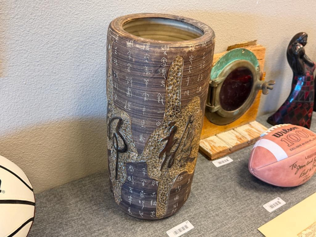 VINTAGE BROWN CLAY ASIAN POTTERY TALL VASE WITH ETCHED SCRIPT INCRIPTIONS - 2