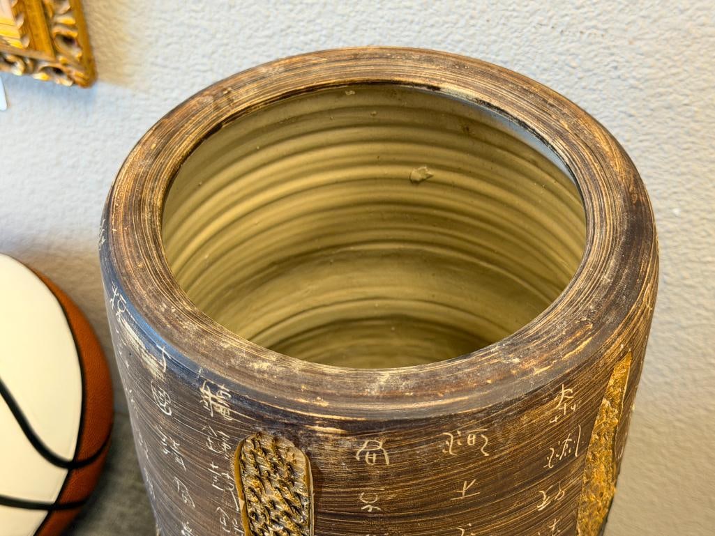 VINTAGE BROWN CLAY ASIAN POTTERY TALL VASE WITH ETCHED SCRIPT INCRIPTIONS - 7
