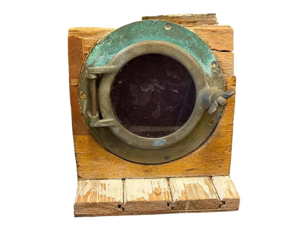 20TH CENTURY BRASS PORTHOLE SHIP SALVAGE (1 of 8)