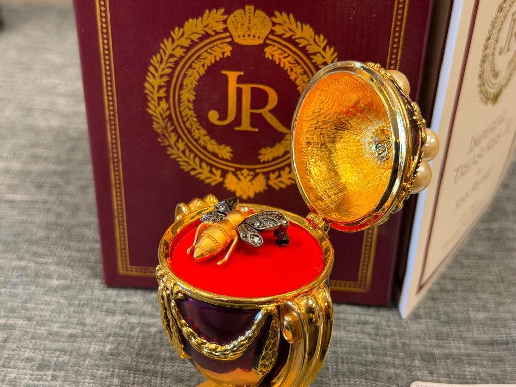 JOAN RIVERS IMPERIAL TREASURES II THE LOST TREASURE EGG WITH FLY PIN - 5