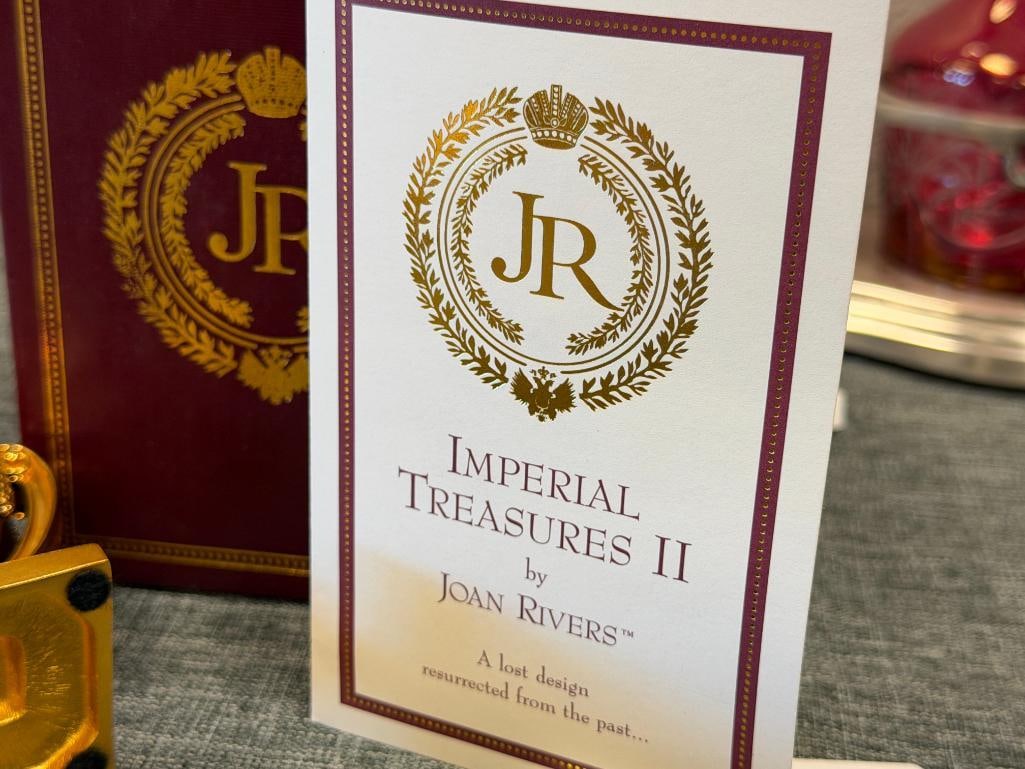 JOAN RIVERS IMPERIAL TREASURES II THE LOST TREASURE EGG WITH FLY PIN - 7