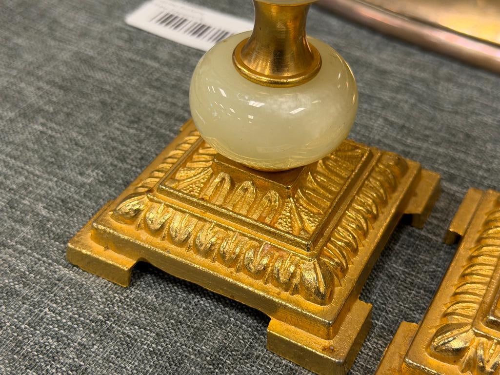 VINTAGE ONYX AND GODL TONED BRASS CANDLESTICK HOLDERS WITH ORNATE SQUARE BASE - 4