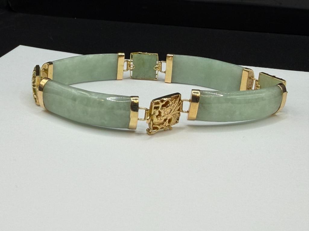 14K YELLOW GOLD GREEN JADE LINK BRACELET WITH DRAGON MOTIF ON GOLD LINKS - 4