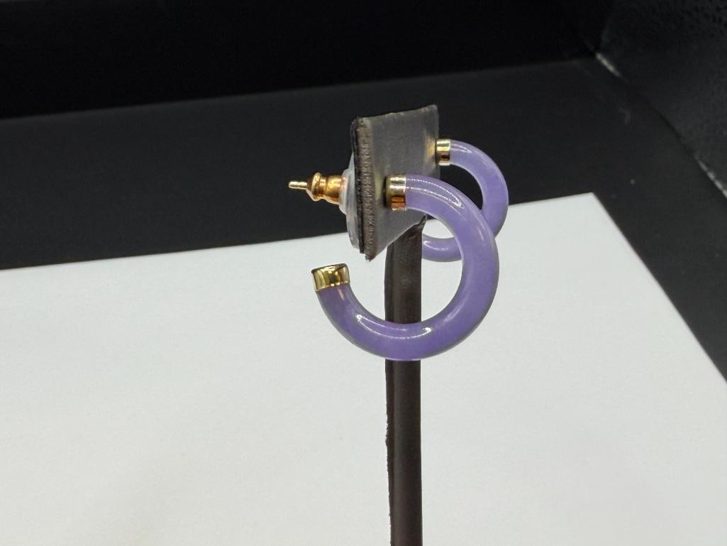 14K YELLOW GOLD LAVENDER JADE 3/4 HOOP EARRINGS - 3
