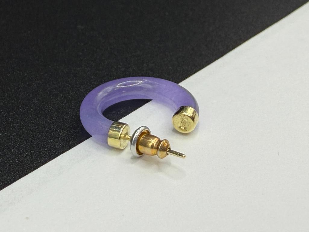 14K YELLOW GOLD LAVENDER JADE 3/4 HOOP EARRINGS - 5
