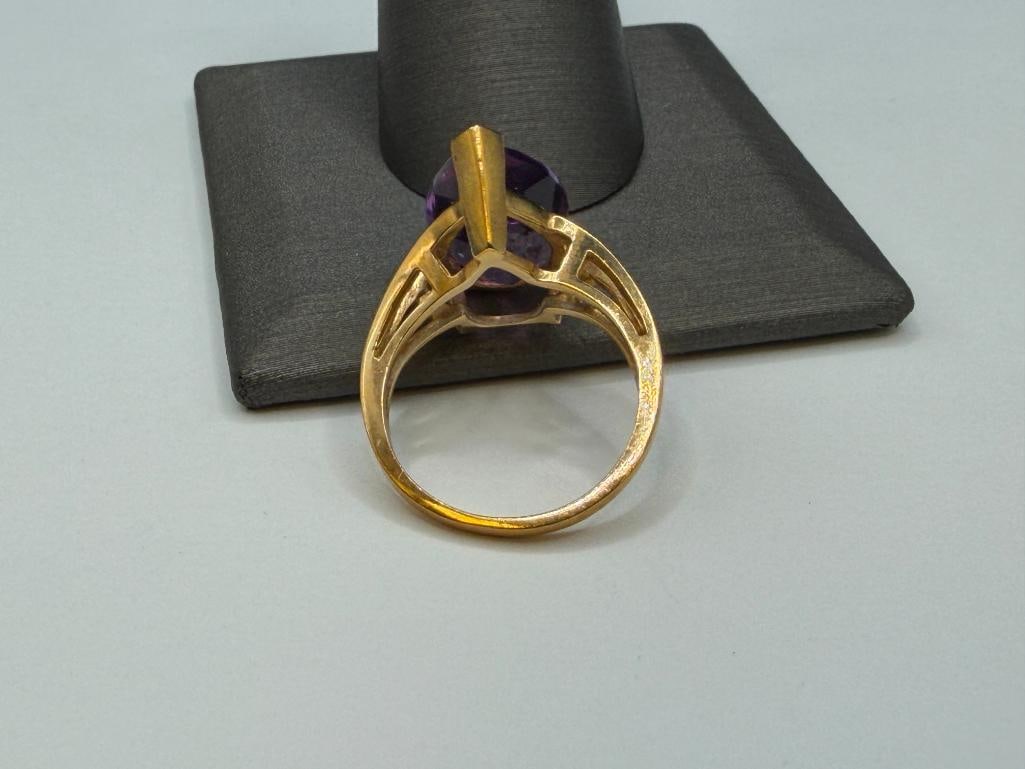 14K YELLOW GOLD PEAR CUT AMETHYST RING - 5