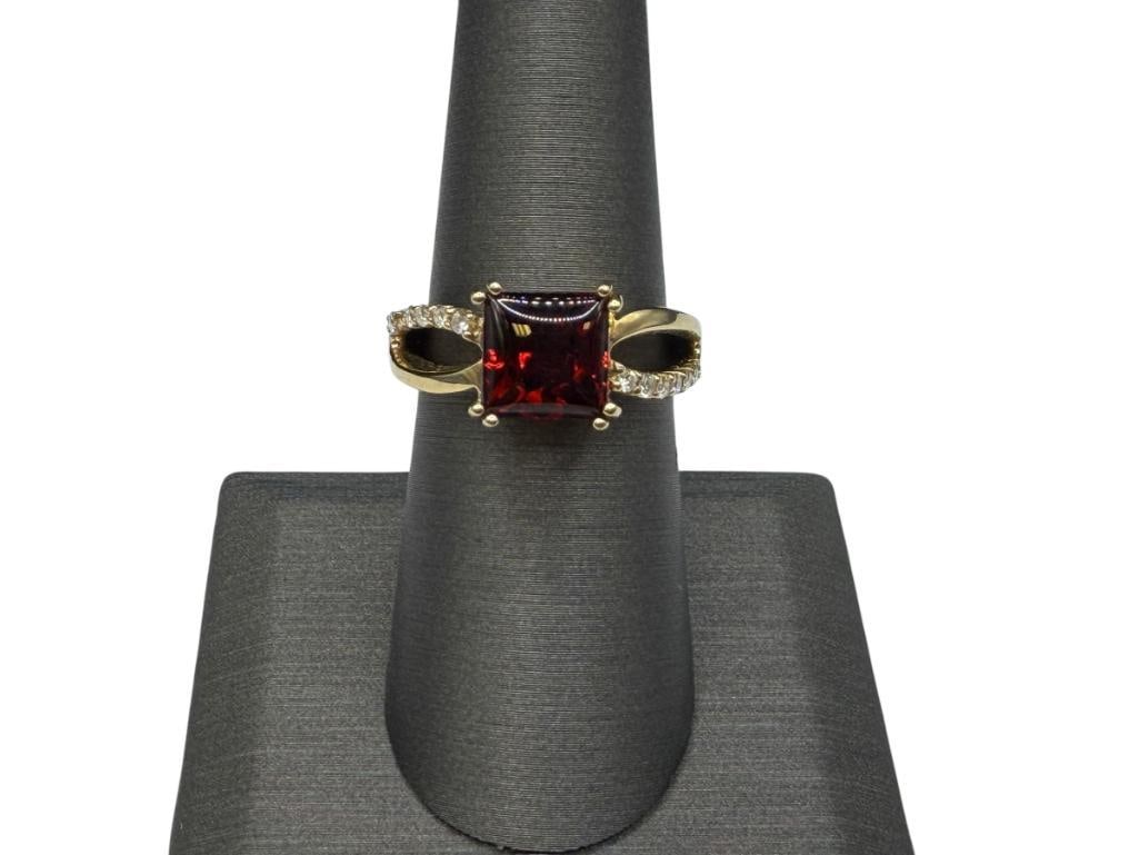14K YELLOW GOLD SMOOTH PRINCESS CUT GARNET AND ROUND BRILLIANT CUT DIAMOND RING (1 of 6)