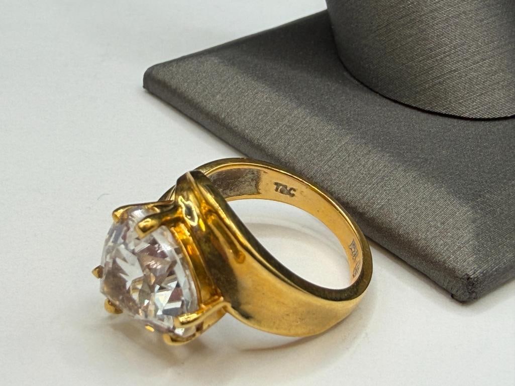 14K YELLOW GOLD TRILLION CUT WHITE SAPPHIRE FASHION RING - 7