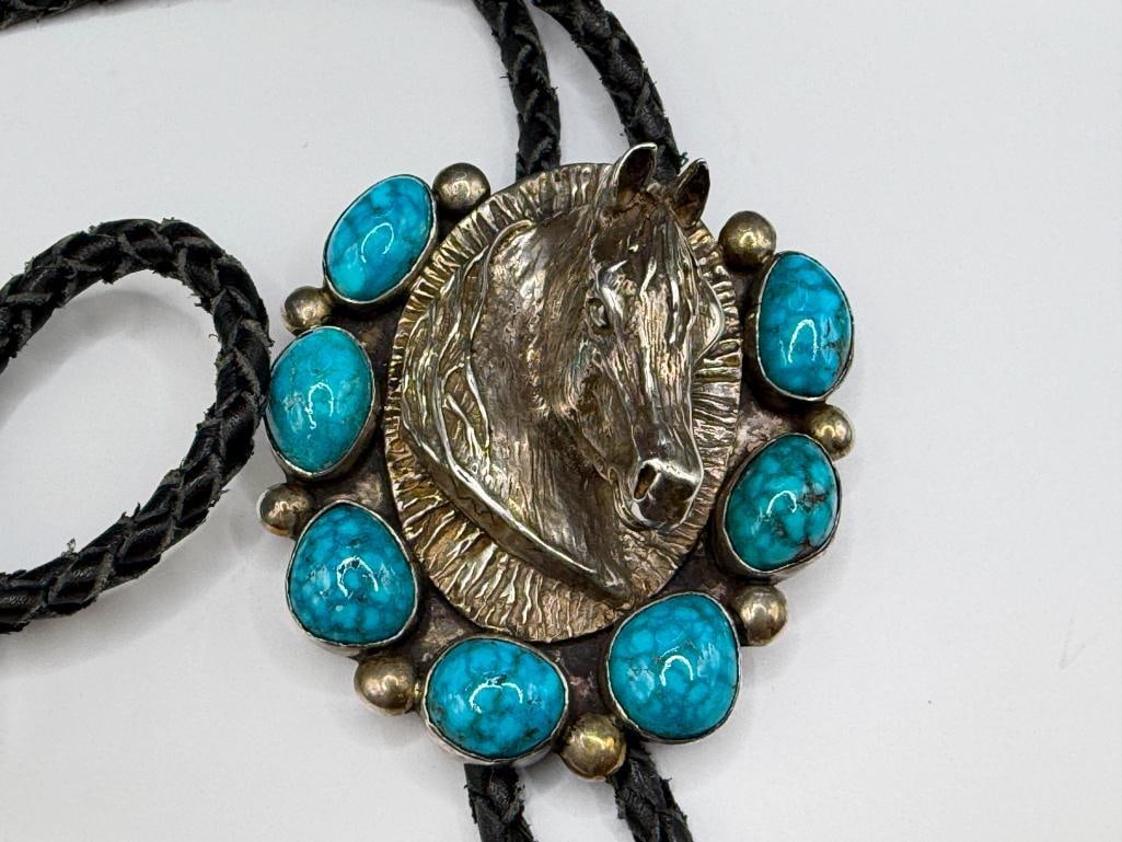 VINTAGE NAVAJO MARK CHEE ARTIST SIGNED STERLING SILVER TURQUOISE HORSE BOLO TIE - 3