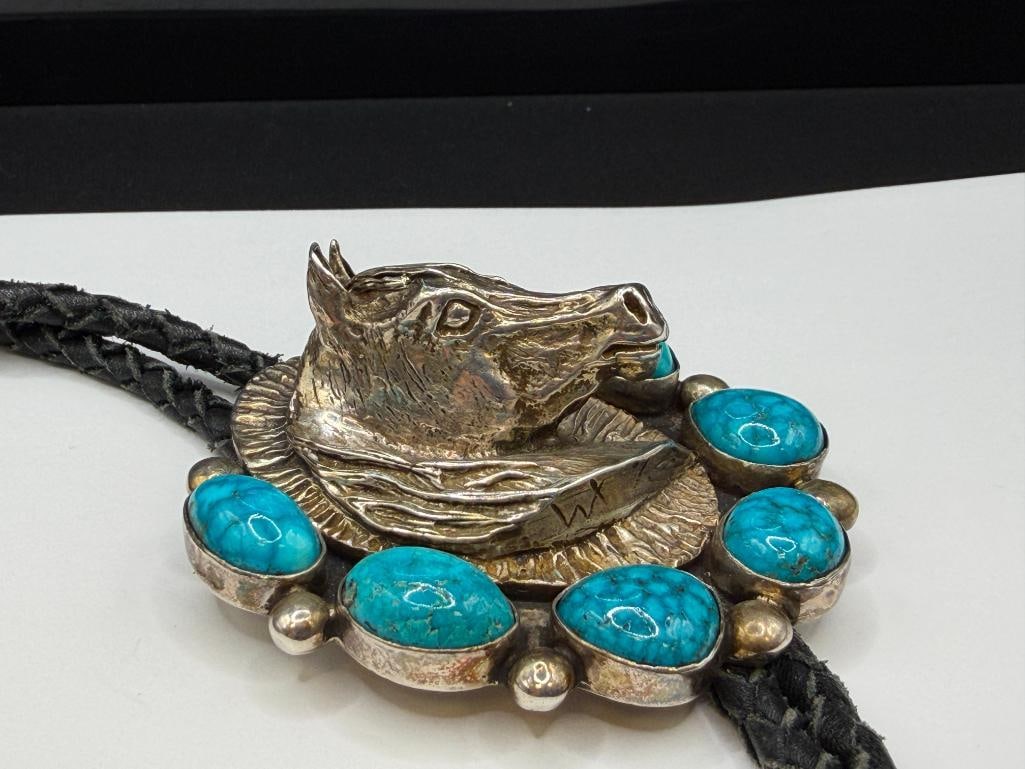 VINTAGE NAVAJO MARK CHEE ARTIST SIGNED STERLING SILVER TURQUOISE HORSE BOLO TIE - 4