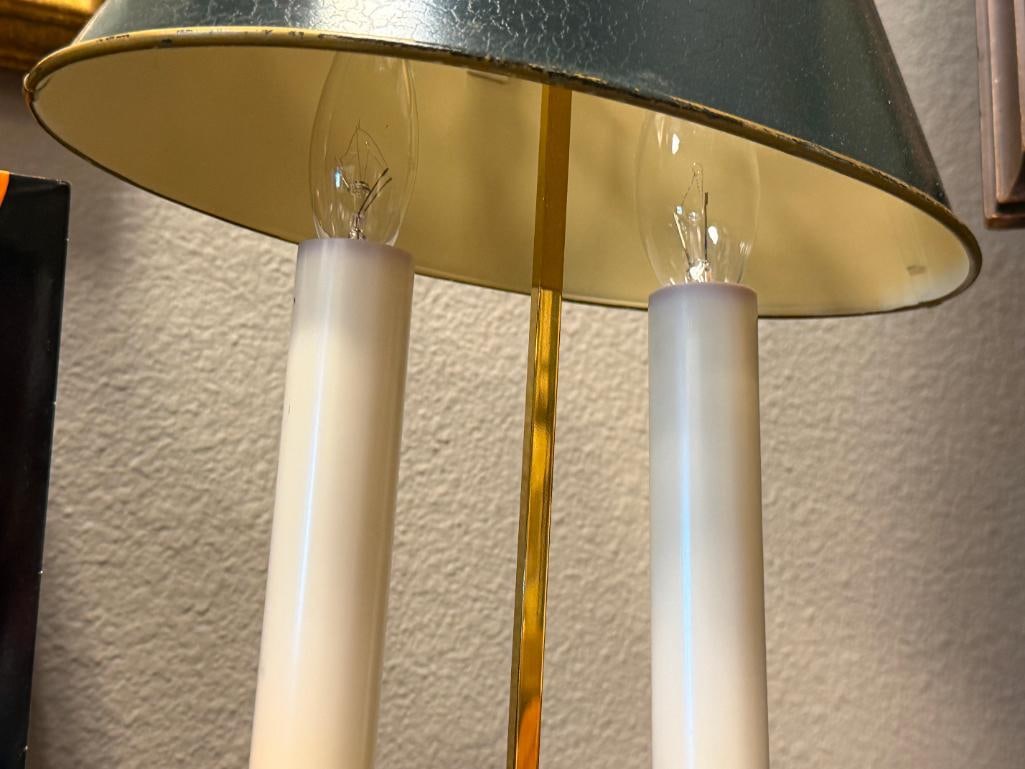 VINTAGE FRENCH - STYLE BRASS BOUILLOTTE TABLE LAMP WITH DARK GREEN TOLE SHADE - 6