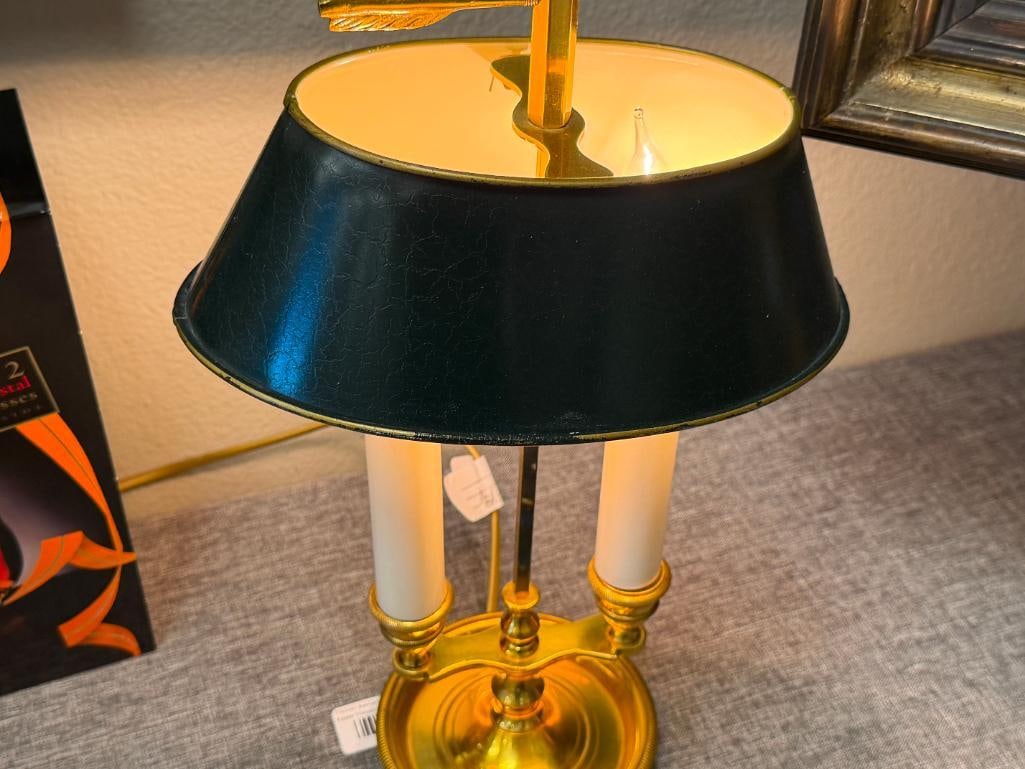 VINTAGE FRENCH - STYLE BRASS BOUILLOTTE TABLE LAMP WITH DARK GREEN TOLE SHADE - 8