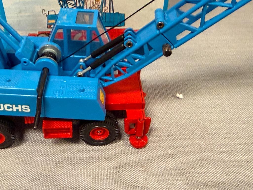 FUCHS 118 WHEEL LATTICE CRANE 1/50 DIE-CAST CONSTRUCTION MODEL MADE BY NZG IN GERMANY - 5