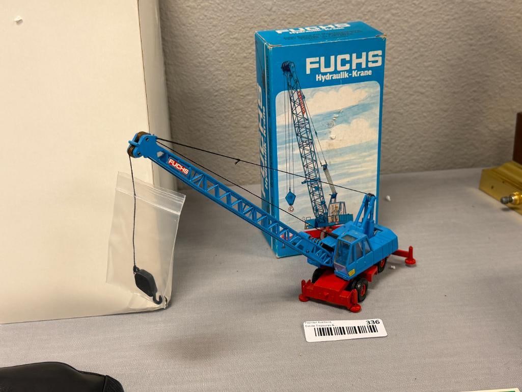 FUCHS 118 WHEEL LATTICE CRANE 1/50 DIE-CAST CONSTRUCTION MODEL MADE BY NZG IN GERMANY - 6