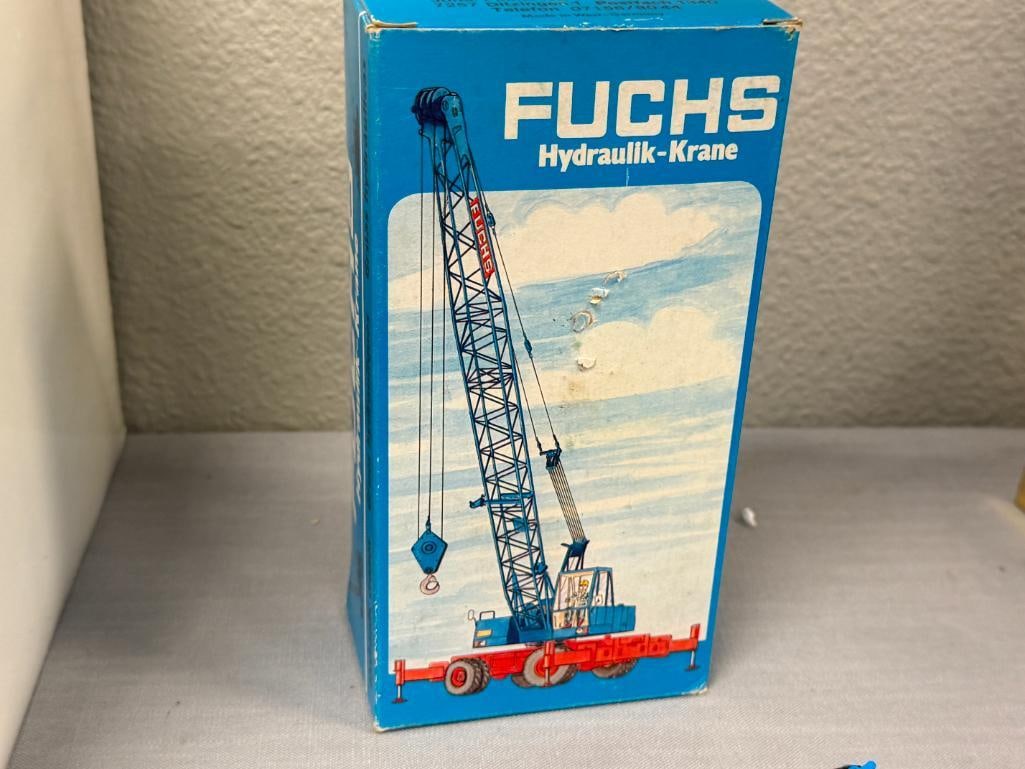 FUCHS 118 WHEEL LATTICE CRANE 1/50 DIE-CAST CONSTRUCTION MODEL MADE BY NZG IN GERMANY - 9