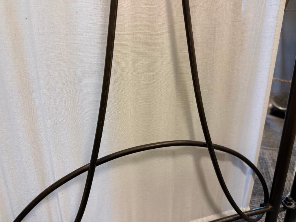 THREE PIECE IRON AND LINEN ROOM DIVIDER - 4