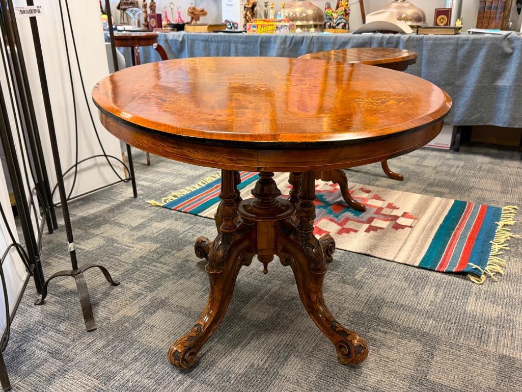 ANTIQUE VICTORIAN ERA BURR WALNUT OVAL LOO TABLE WITH INTRICATE FLORAL INLAY MARQUETRY - 8