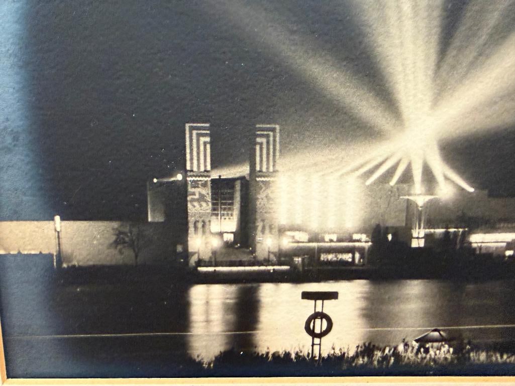 1939 WORLD'S FAIR BLACK AND WHITE PHOTOGRAPHS - 13