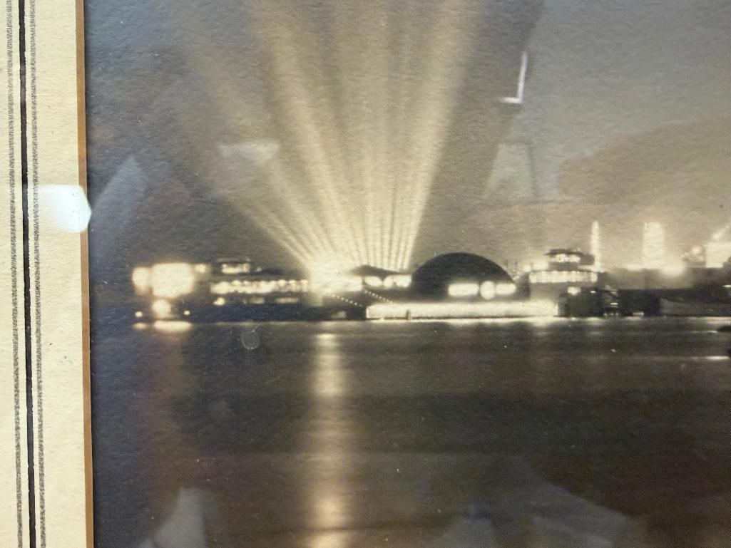1939 WORLD'S FAIR BLACK AND WHITE PHOTOGRAPHS - 8