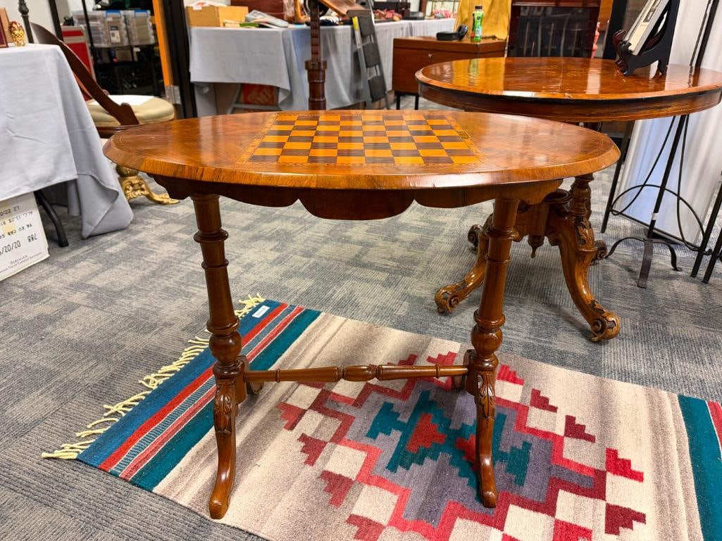 VINTAGE OVAL WOODEN CHESS / GAME TABLE WITH DISTINCT INLAID CHESSBOARD TOP - 13