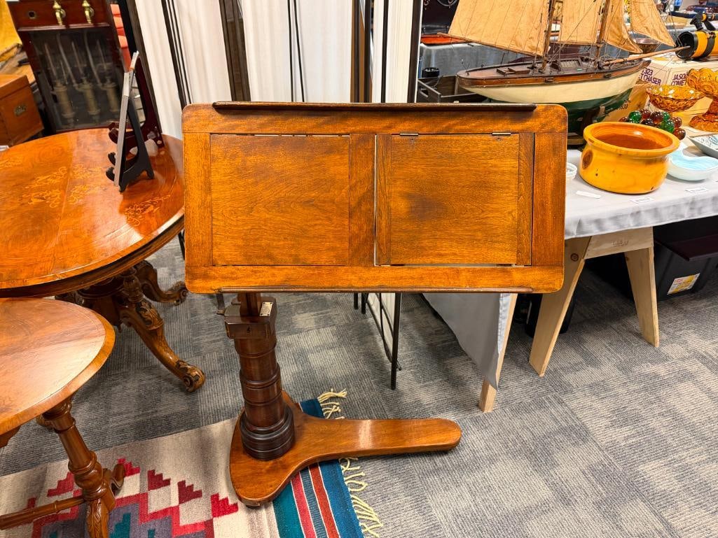LATE 19TH CENTURY LEVESON & SONS FAMOUS ENGLISH MAKER VICTORIAN WALNUT READING TABLE - 2