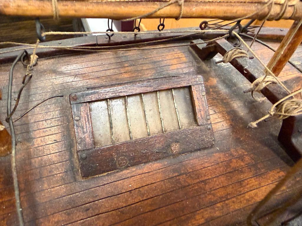 ANTIQUE HAND CRAFTED 5-SAIL SAILBOAT / POND BOAT OAK CONSTRUCTION WITH DETAILED RIGGING - 10