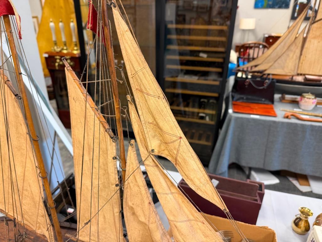 ANTIQUE HAND CRAFTED 5-SAIL SAILBOAT / POND BOAT OAK CONSTRUCTION WITH DETAILED RIGGING - 9