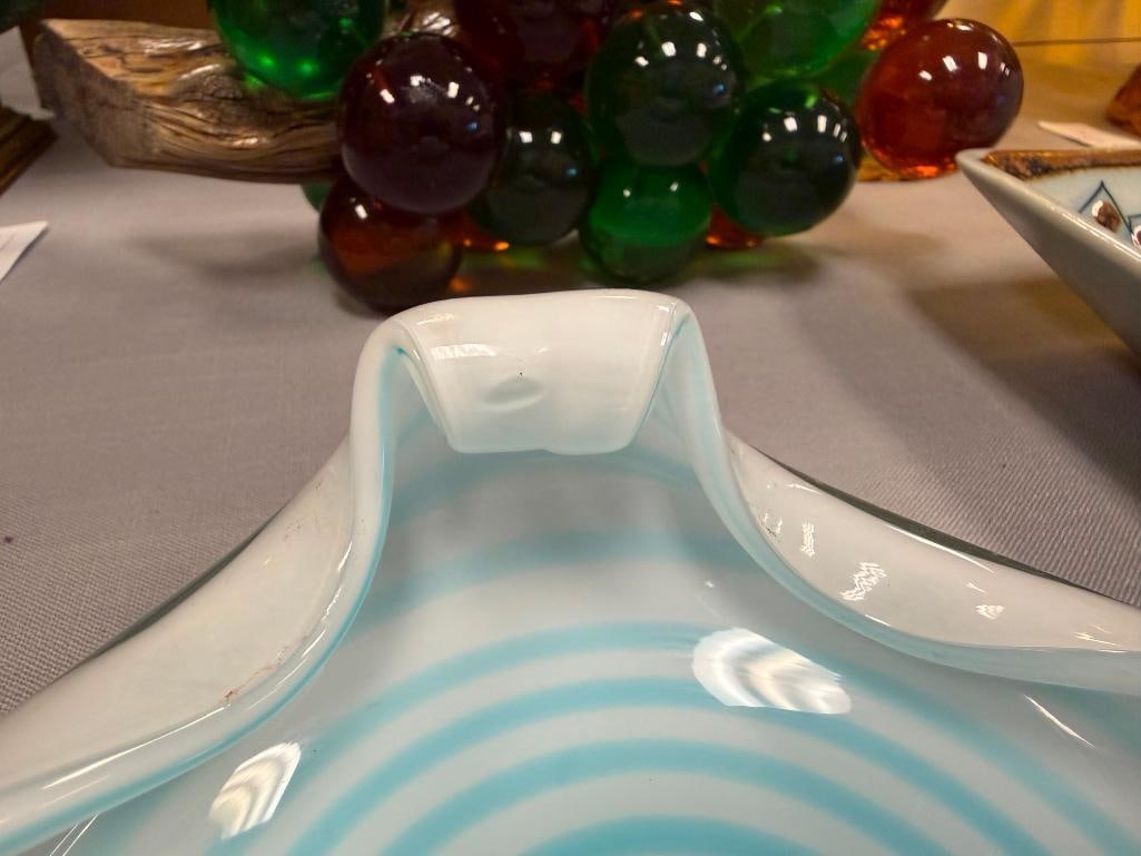 MURANO HAND BLOWN ART GLASS CLAM SHELL SHAPED DISH / BOWL - 3