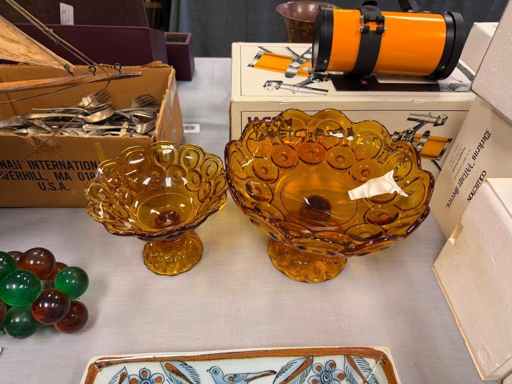VINTAGE AMBER GLASS MOON AND STARS PEDESTAL COMPOTES BY L.E. SMITH GLASS CO. - 2