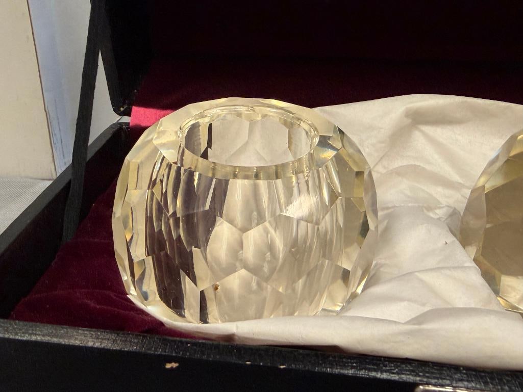 VINTAGE FACETED CRYSTAL TABLE LIGHTER AND MATCH HOLDER - 3