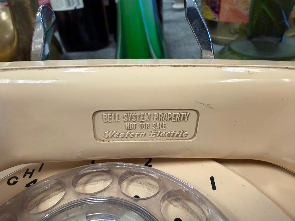 VINTAGE WESTERN ELECTRIC ROTARY DIAL WALL MOUNT TELEPHONE - 7