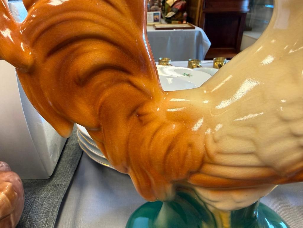 VINTAGE CERAMIC ROOSTER AND HULL POTTERY TROPICAL VASE MODEL 78 - 5