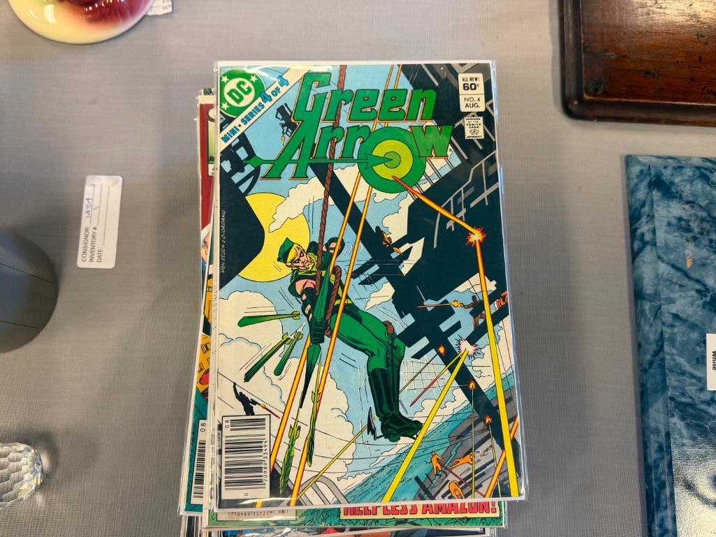 40 ASSORTED COMIC BOOKS DC / MARVEL / IMAGE GREEN LANTERN, DICK TRACY, ROBIN, X-MEN, PHANTOM - 11