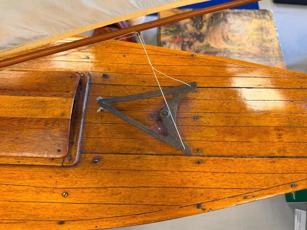 EARLY 1900S ENGLISH OAK POND BOAT / SAILBOAT WITH FULL RIGGING CLEAR COAT FINISH - 11
