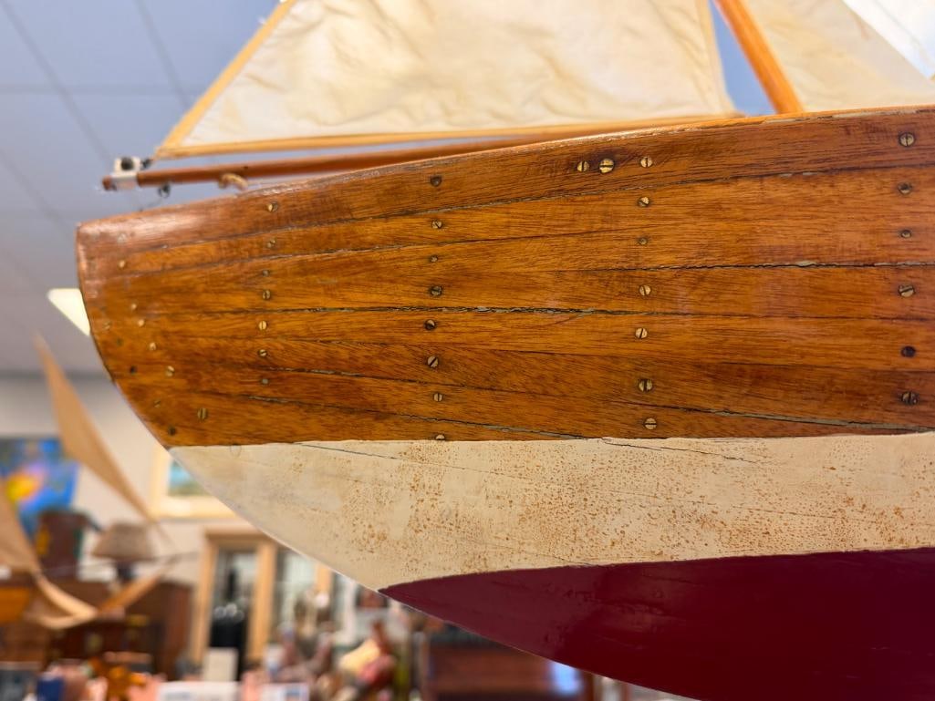EARLY 1900S ENGLISH OAK POND BOAT / SAILBOAT WITH FULL RIGGING CLEAR COAT FINISH - 7