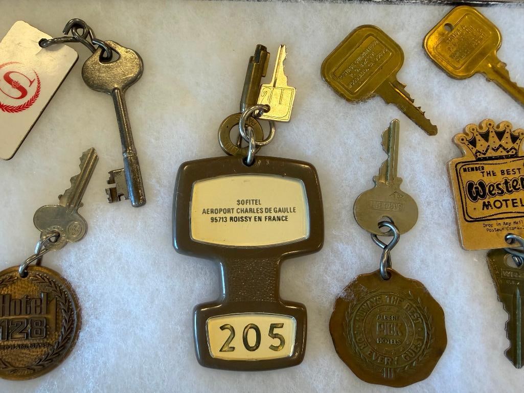 COLLECTION OF VINTAGE HOTEL ROOM KEYS - 5