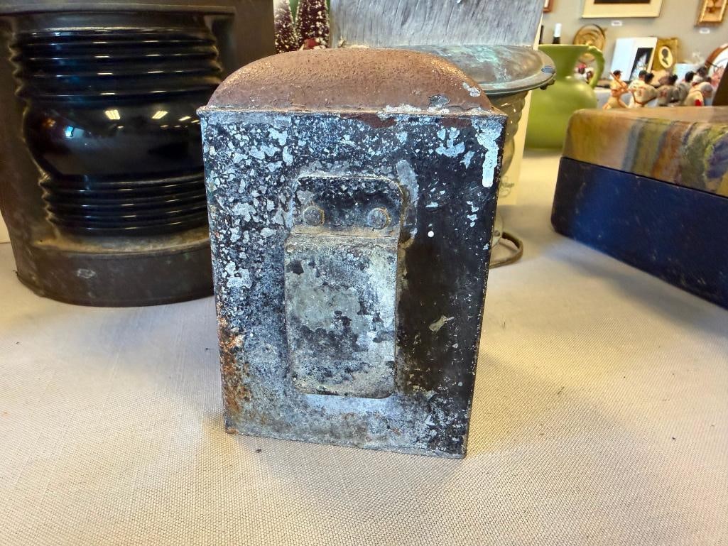 THREE ANTIQUE / VINTAGE NAUTICAL RIBBED GLASS SHIPS LIGHTS . LANTERN - 5