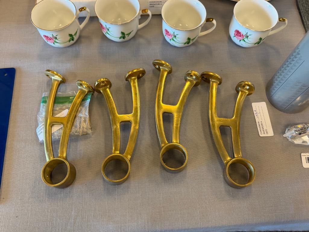 PLISHED BRASS FOOT RAIL BRACKETS SET OF FOUR - 2