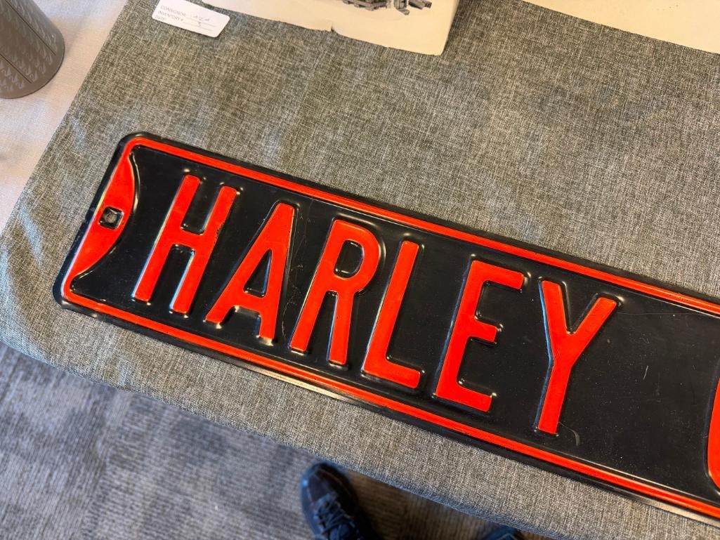 BLACK AND ORANGE HARLEY-DAVIDSON HARLEY COUNTRY STYLIZED STREET SIGN - 3