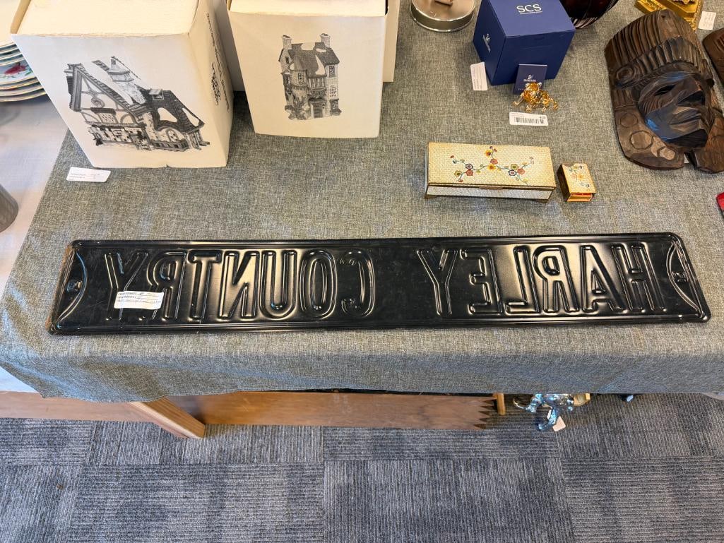 BLACK AND ORANGE HARLEY-DAVIDSON HARLEY COUNTRY STYLIZED STREET SIGN - 7