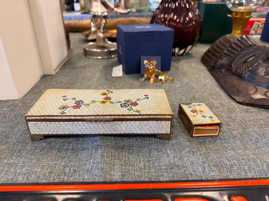 VINTAGE CHINESE CLOISONNE ENAMELED THREE COMPARTMENT TRINKET BOX AND MATCHING MATCHBOX HOLDER - 2